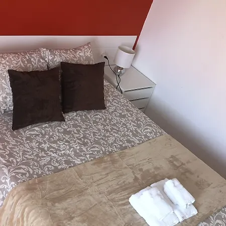 La Estacion Gæstehus 2*