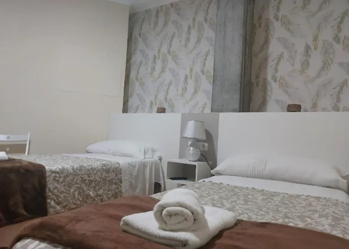 La Estacion Πανσιόν 2*