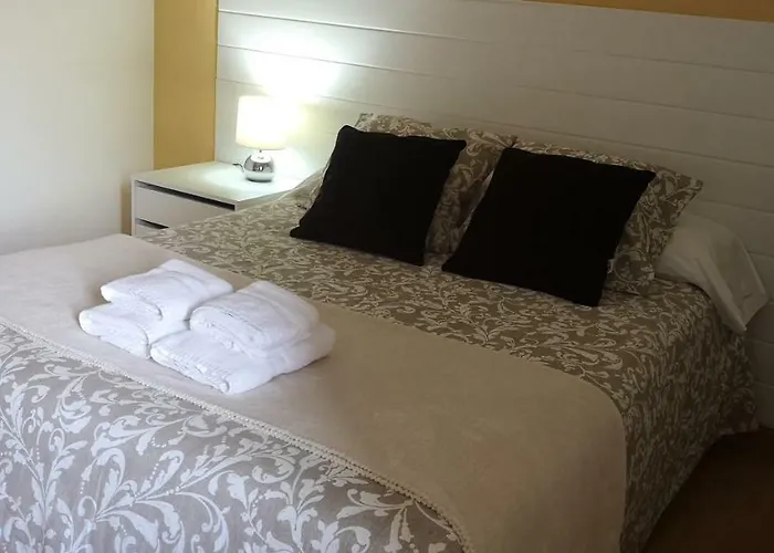 La Estacion Πανσιόν Sarria